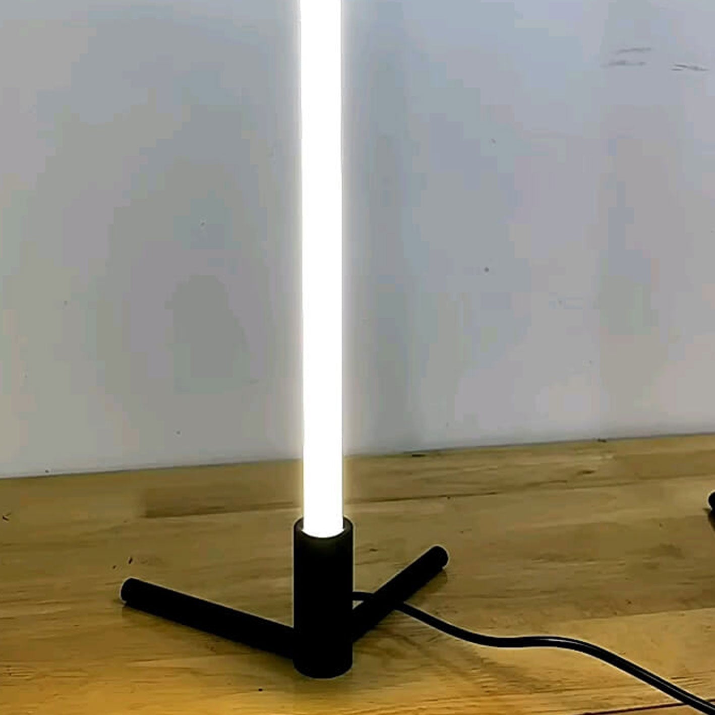 BowLift | Luminix Bar LED Table Lamp | Minimalist Design | Night Light & Ambient Lighting | Modern & Decorative