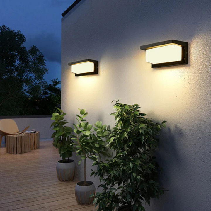 BowLift | Outdoor Wall Lamp With Sensor