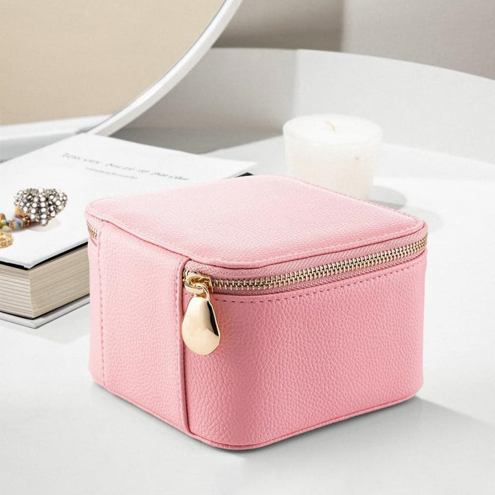 BowLift | Leather jewelry box for travel