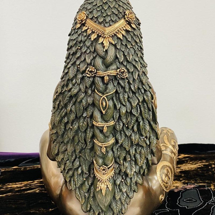 Statue of the Earth Goddess | Bowlift