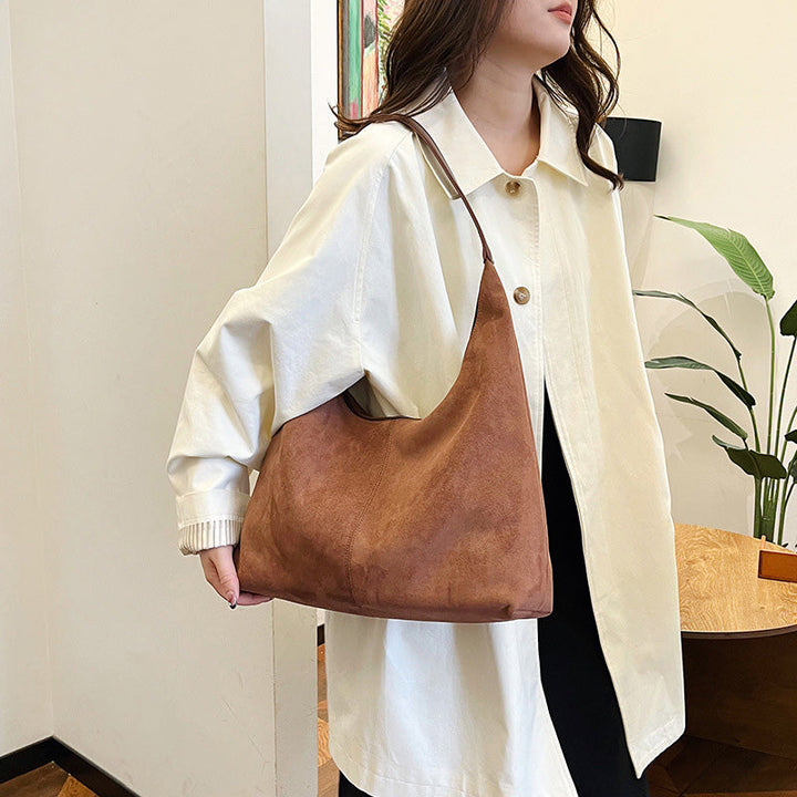 BowLift | Suede messenger bag with large capacity
