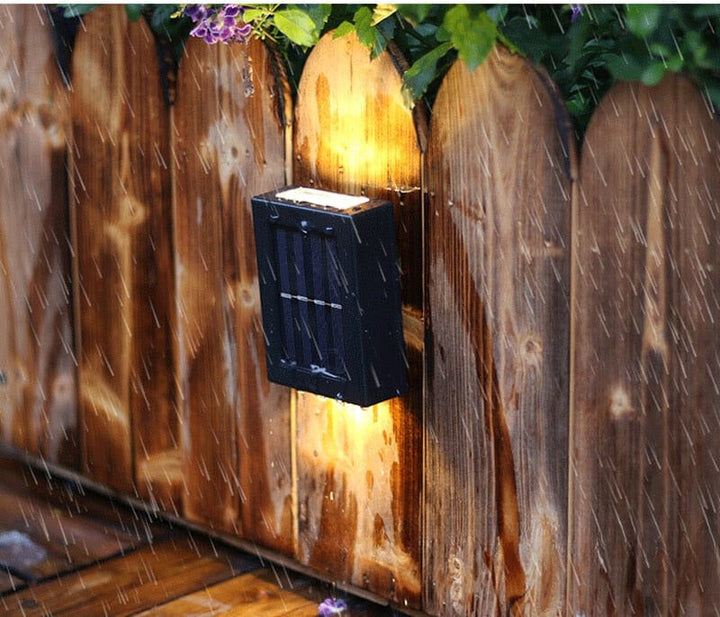 BowLift | Outdoor Solar Wall Light for Garden Fences