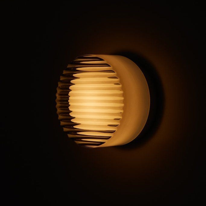 Modern LED Wall Light – Elegant Design for Living and Bedroom | Bowlift