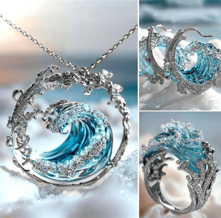 OceanSpirit Necklace - Elegant Maritime Necklace in Gold/Silver Bowlift