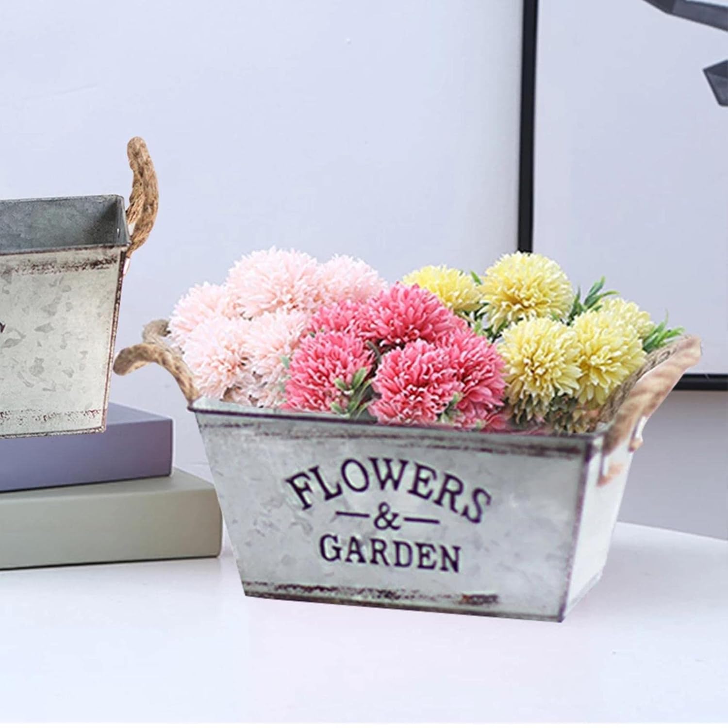 BowLift | Decorative flower and garden container made of metal with hemp rope handles