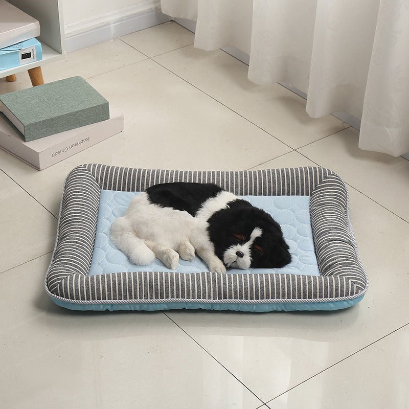 Cooling mat for pets with raised padded edge | Bowlift
