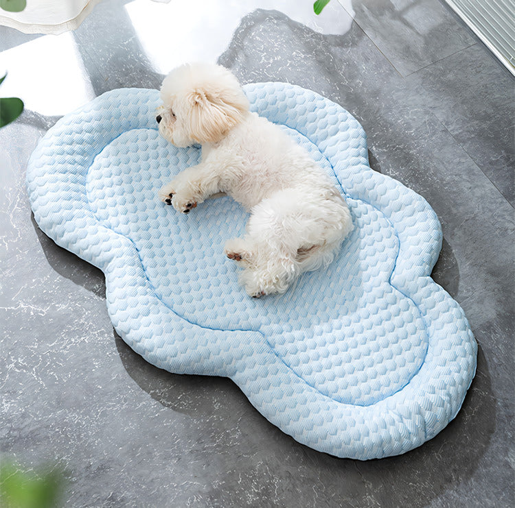 Cloud-Shaped Cooling Pet Mat for Small to Medium Dogs | Bowlift