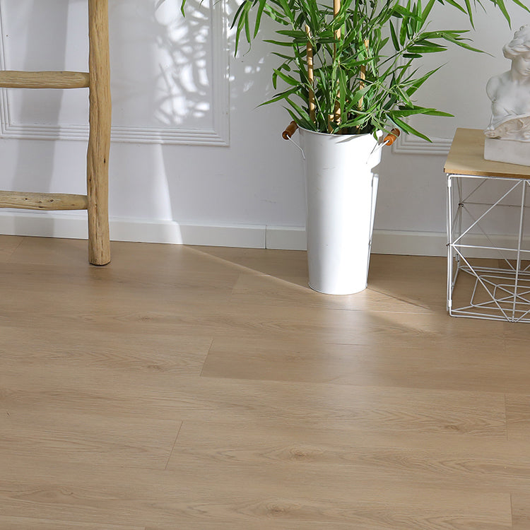 BowLift | Contemporary Laminate Floor Light Color Wood Laminate Floor