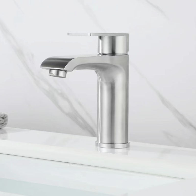 BowLift | Single handle faucets Glam Style sink faucets for the bathroom
