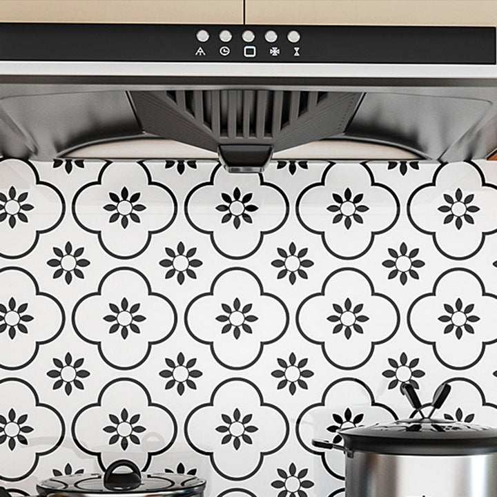 BowLift | Modern Peel & Stick Field Tiles Plastic Rectangular Grid 5-Pack Wallpaper for the Kitchen