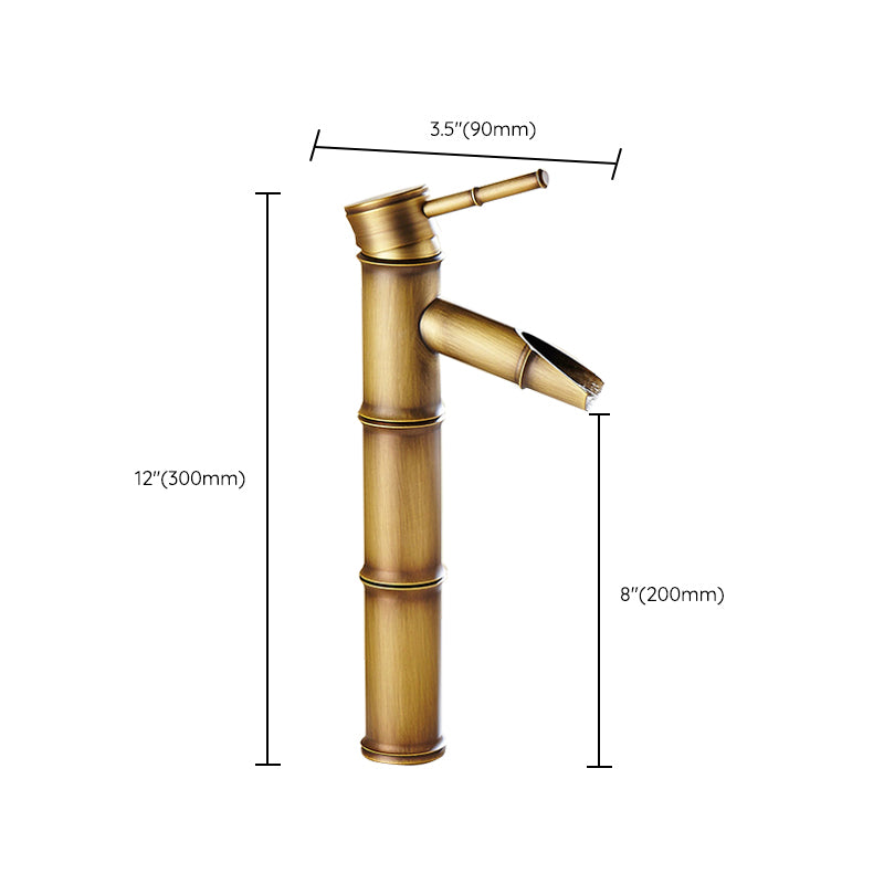 BowLift | Country style single hole basin faucet with a lever handle