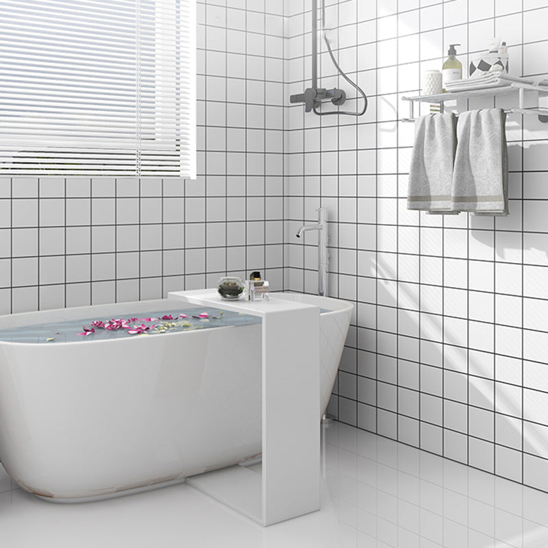BowLift | Modern Splash Protection Wallpaper Peel and Stick Mosaic Tile for Bathroom