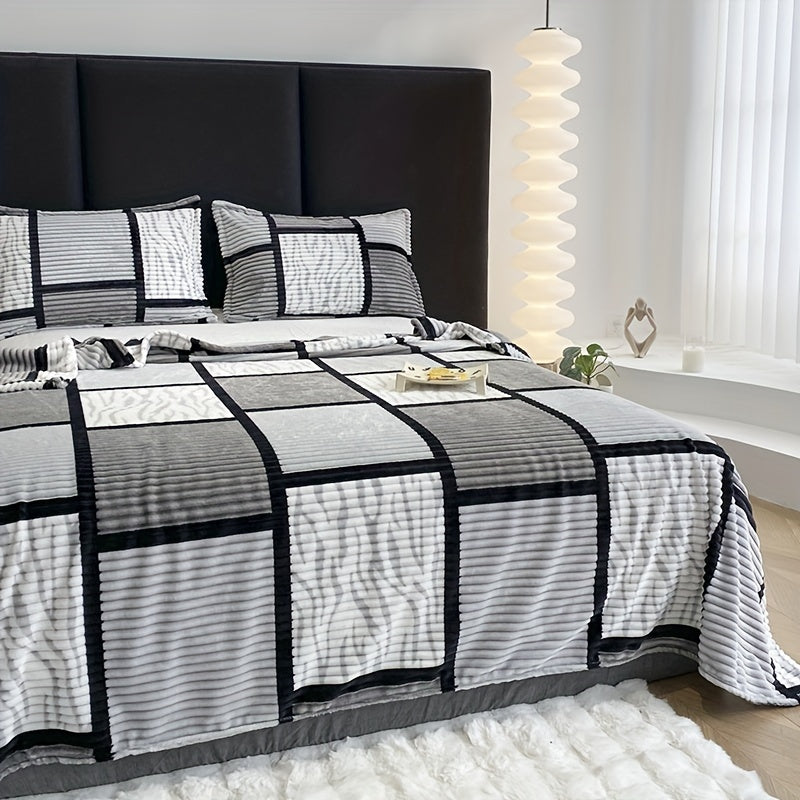 BowLift | Luxury Plush Blanket with Trendy Stripe Print – Ultimate Comfort