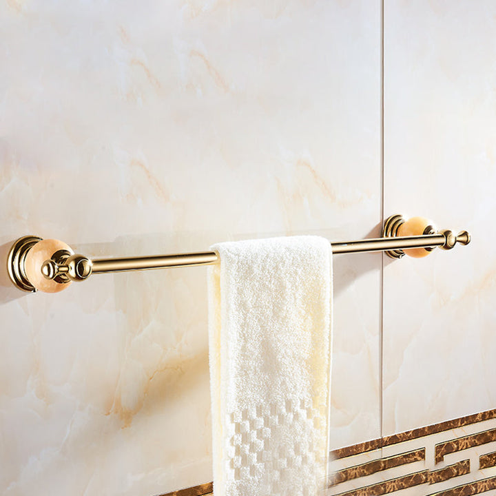 BowLift | Modern bathroom accessories as a single piece or as a set in gold