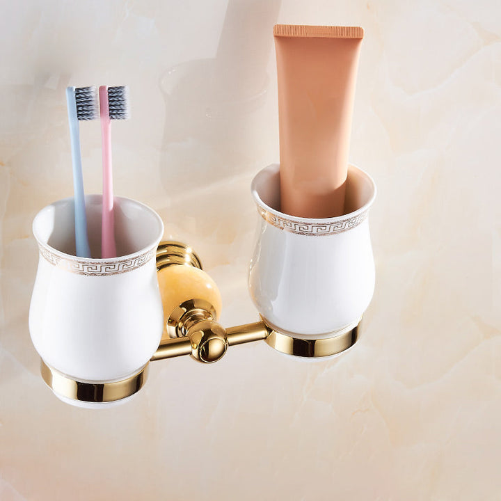 BowLift | Modern bathroom accessories as a single piece or as a set in gold
