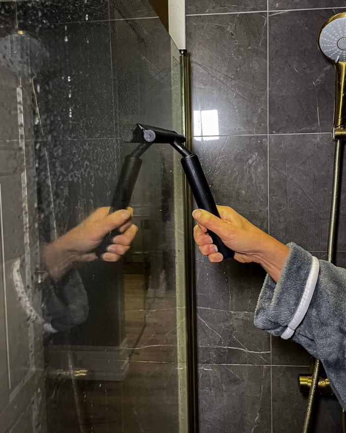 PowerGlide — Never again back pain while cleaning, effortlessly clean into every corner! | Bowlift