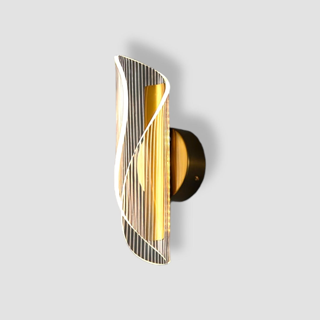 BowLift | CrystalAura – Sparkling Crystal Wall Light for Glamorous Touch