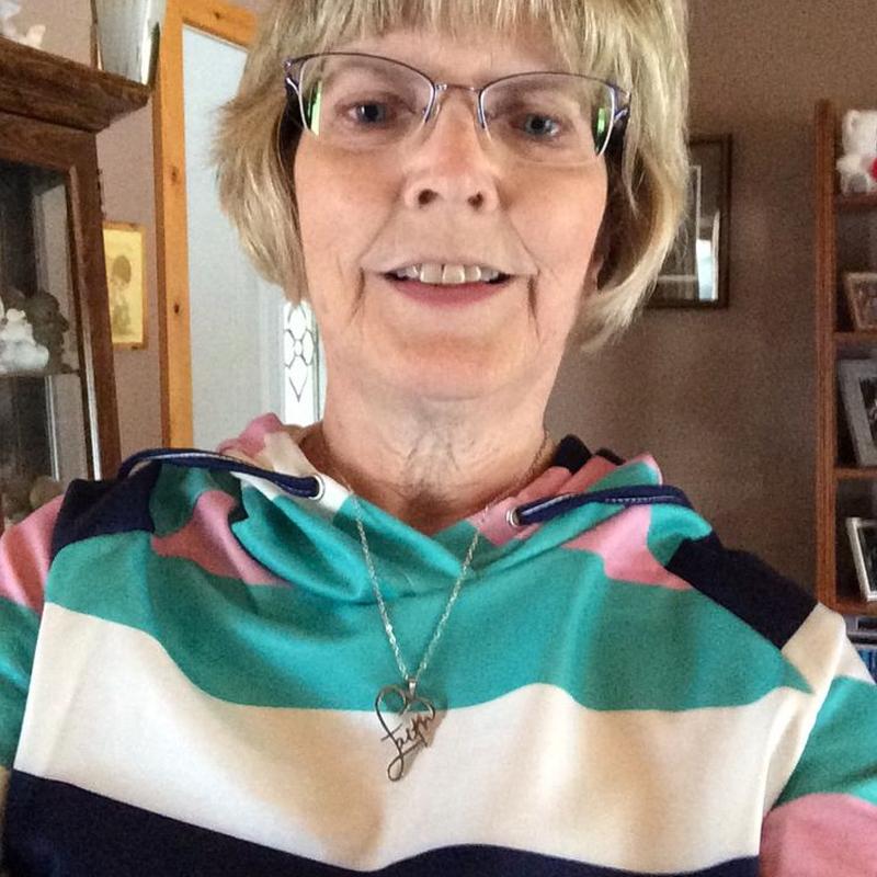 BowLift | Faith Heart Necklace