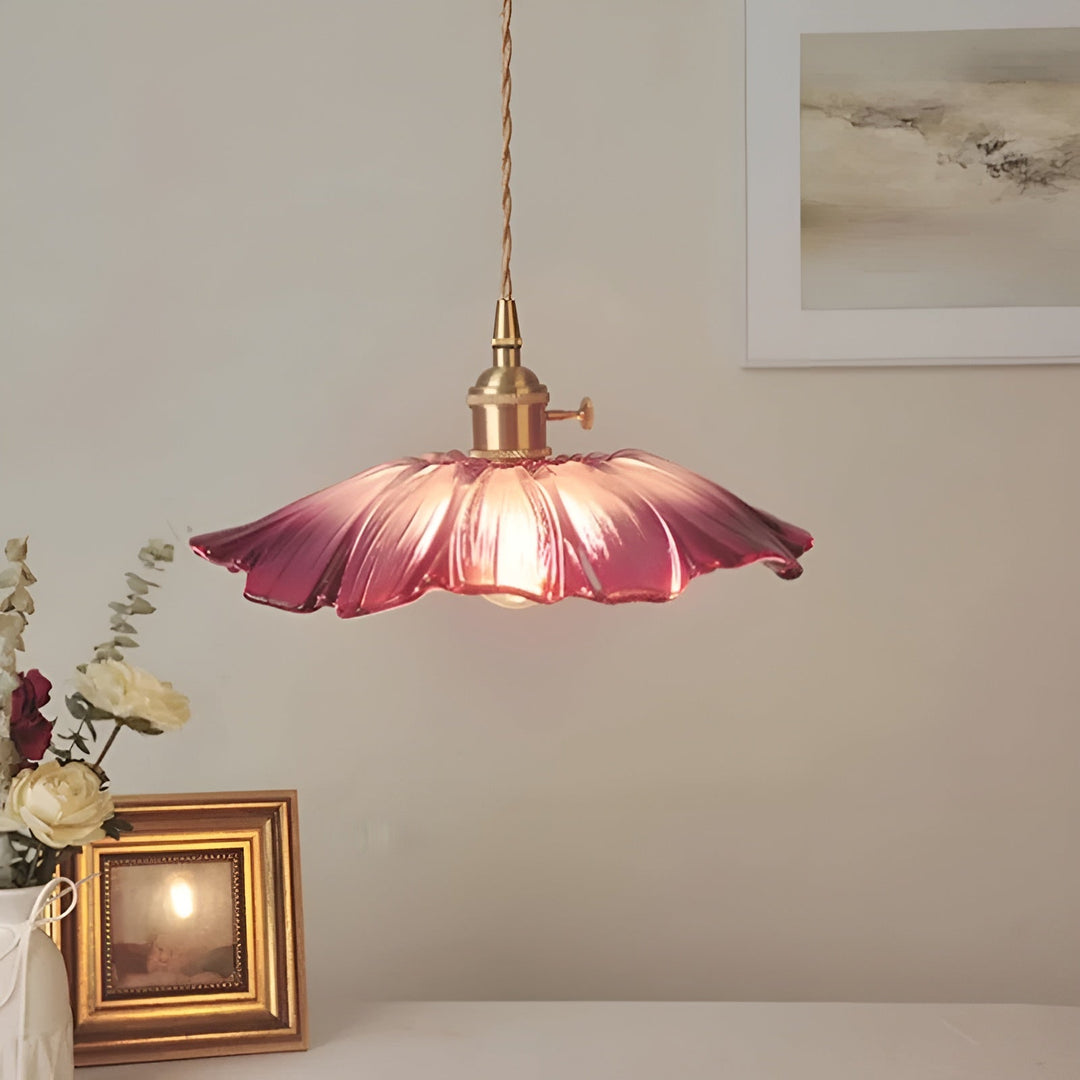 Hanging lamp with floral motif – Warm light & stylish design | For your home | Bowlift
