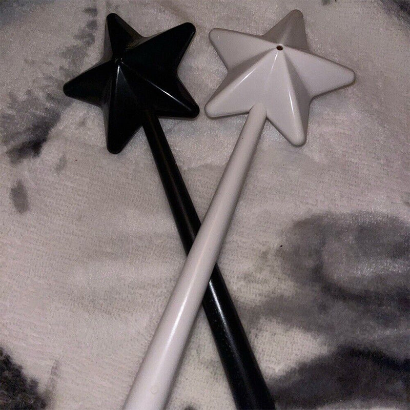 Magical Salt & Pepper Shaker | Bowlift