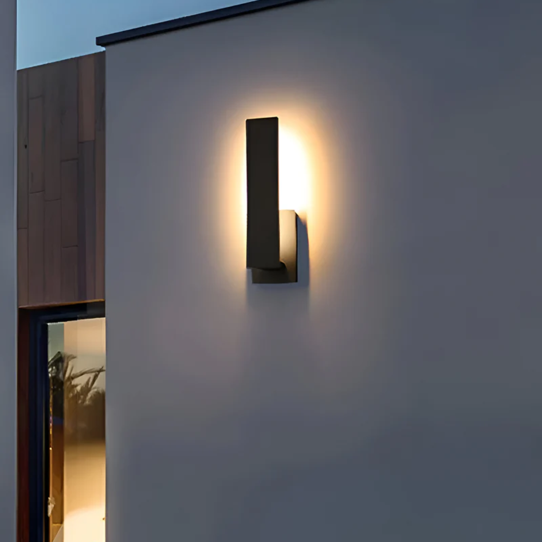 BowLift | Minimalist LED Outdoor Lamp