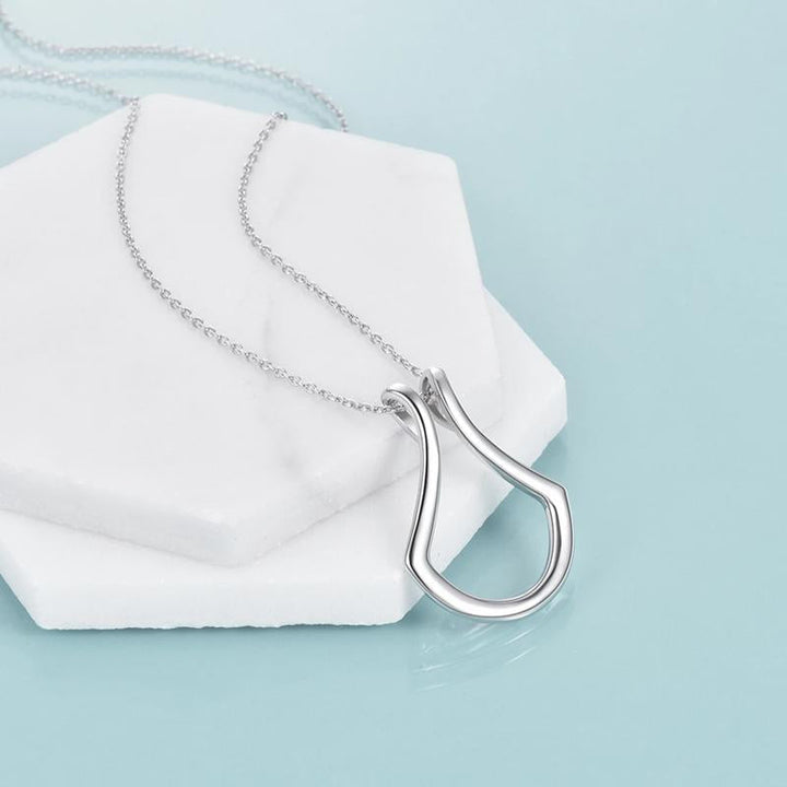 BowLift | Ring holder necklace