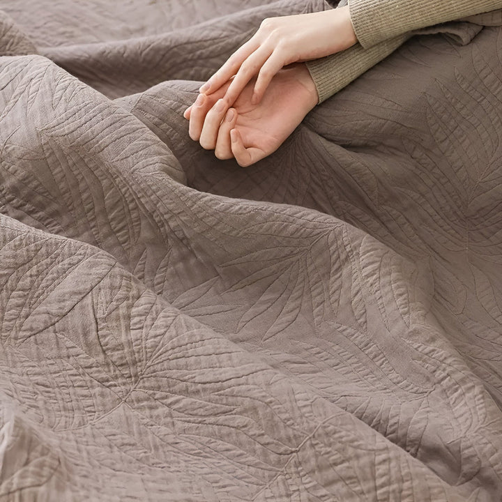 BowLift | Soft Leaf Cotton Blanket