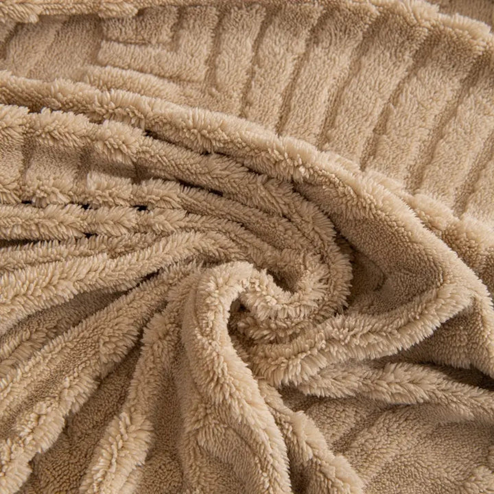 BowLift | Herringbone Leaf Design Fleece Sofa Cover