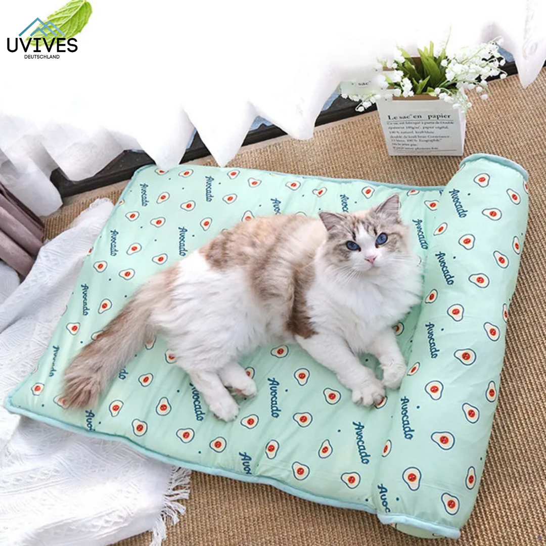 Cooling Mat Ice Silk for Dogs and Cats – Self-Cooling Without Electricity | Bowlift