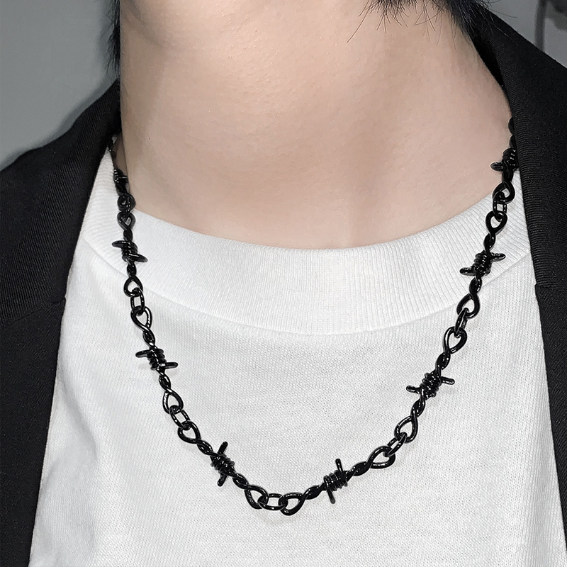 BowLift | Fashion Dorn Necklace