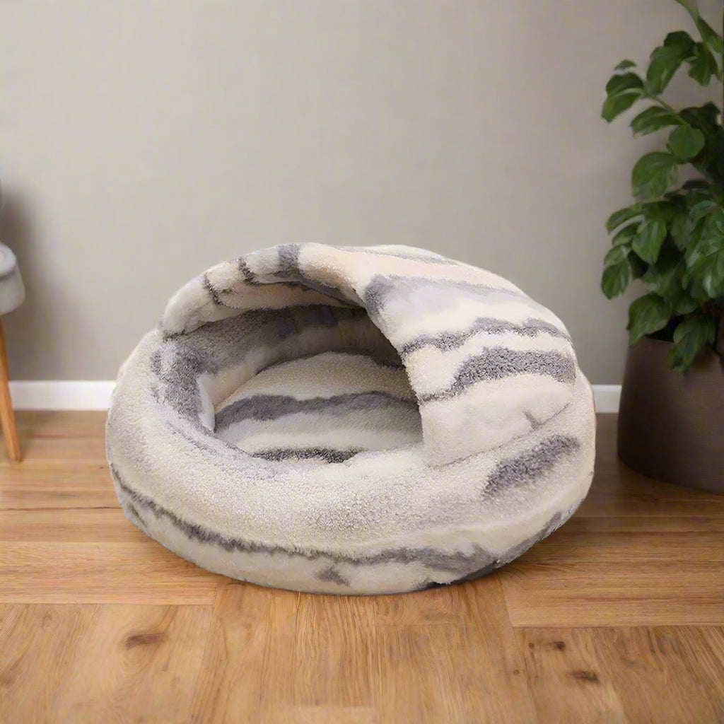 BowLift | Lavish Marble Striped Pet Bed