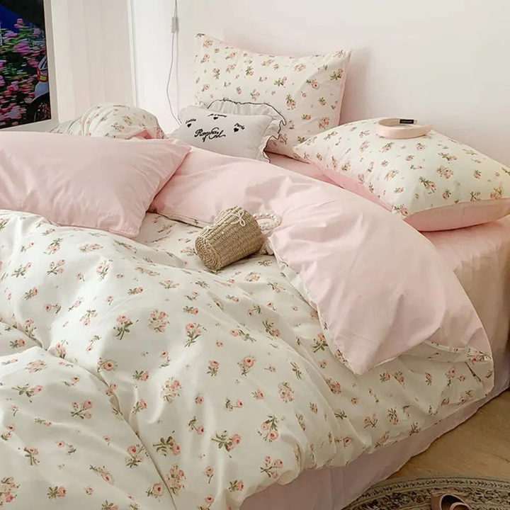 BowLift | Soft Floral Comforter Cover for Elegant Bedroom Decor