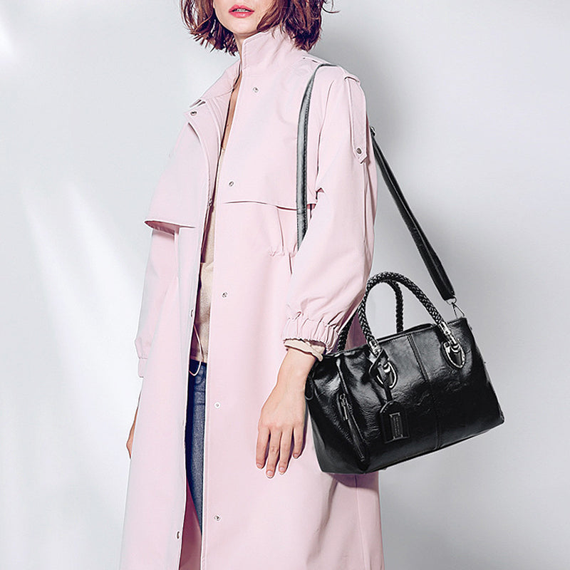 New handbags made of oil wax leather Boston, large tote bag made of soft leather | Bowlift