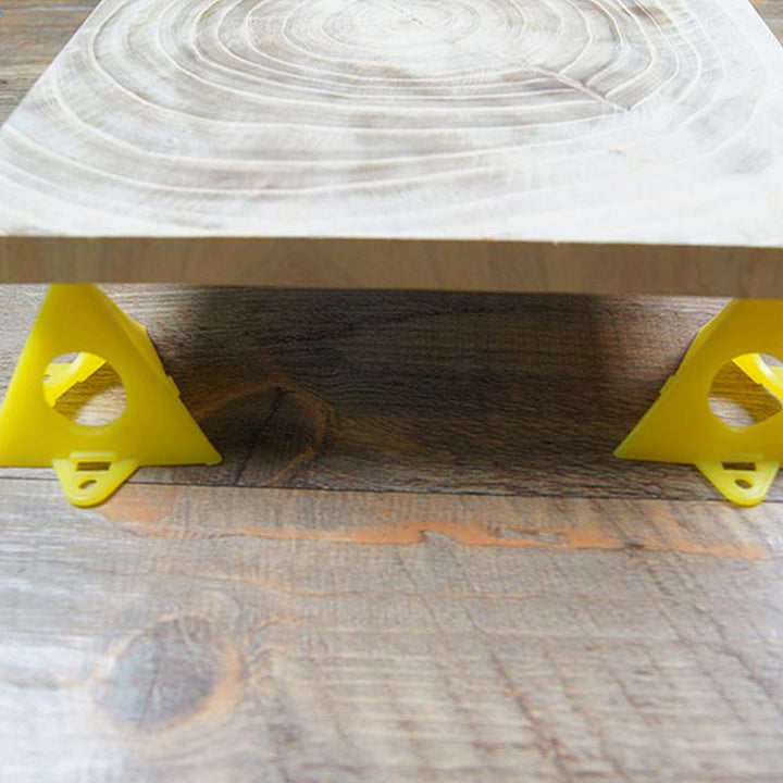 BowLift | Triangular Plastic Foot Holder