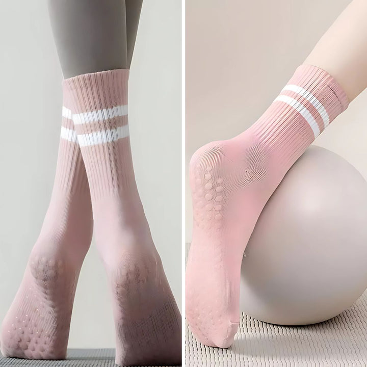 Non-Slip Traction – Breathable Cushioning – Comfort Fit – Stability & Safety for Women’s Studio Workouts Bowlift