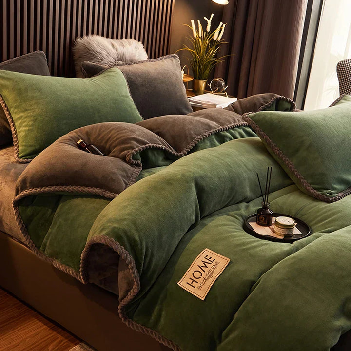BowLift | PlushHaven Luxe Velvet Duvet Cover Set – Kingsize Warmth & Comfort