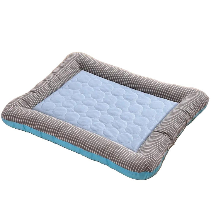 Cooling mat for pets with raised padded edge | Bowlift