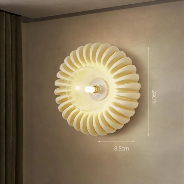 BowLift | Modern wall lamp with a refined style