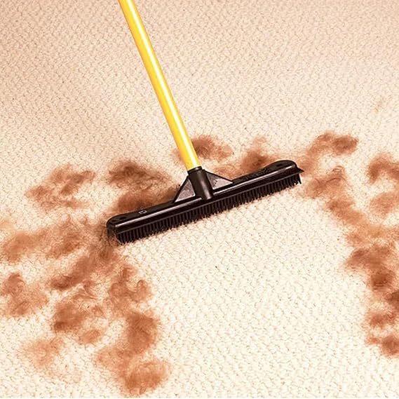 BowLift | Fur-free Pet Hair Remover Brush | Versatile & Scratch-free | 100% Natural Rubber
