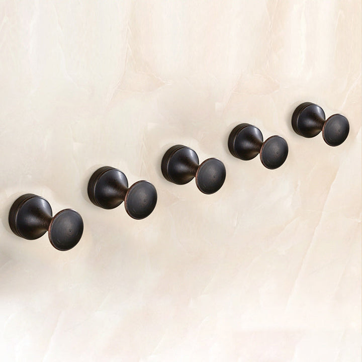 BowLift | 5-piece traditional bathroom accessory set brushed brass bathrobe hooks