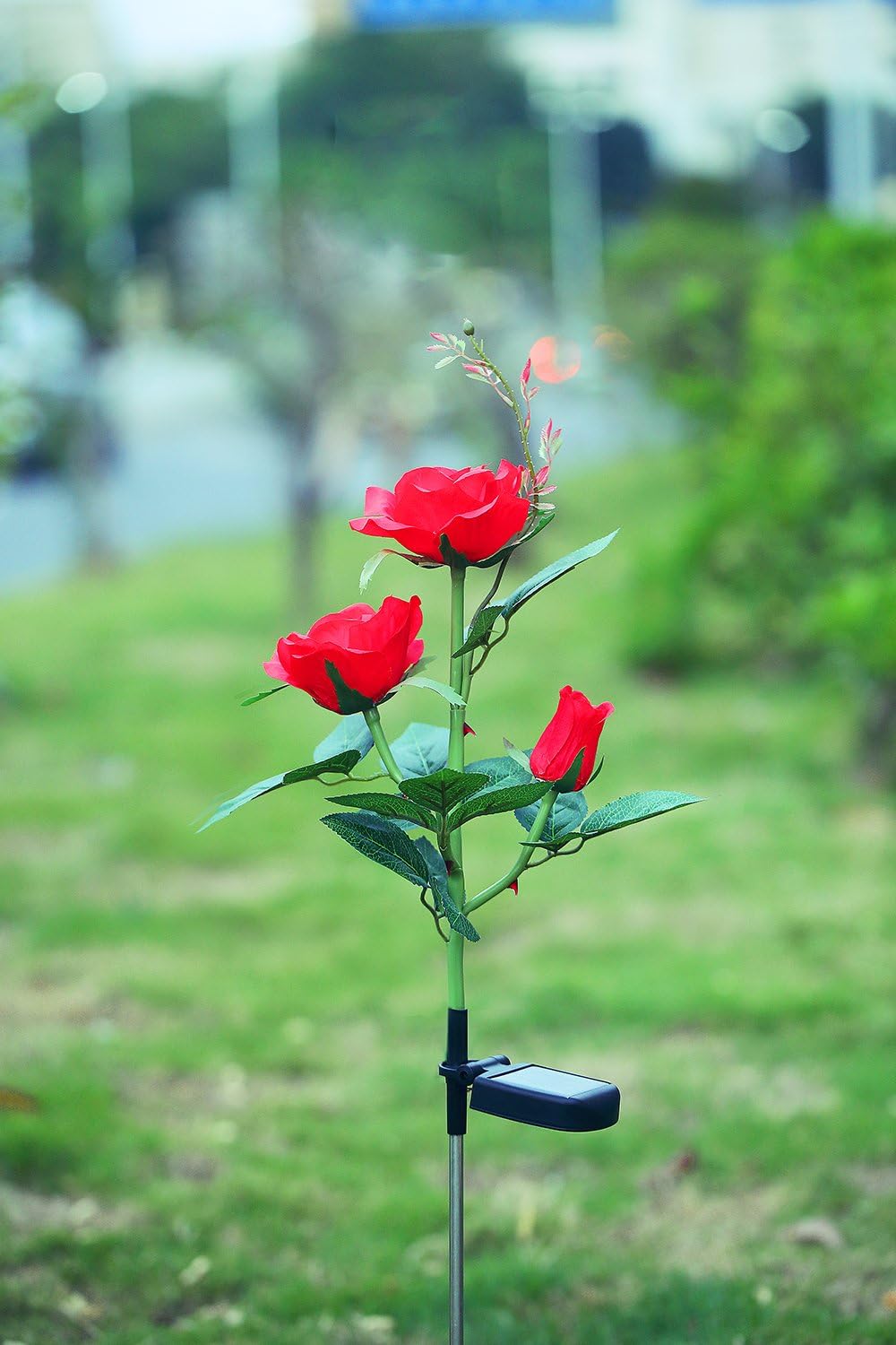 BowLift | Solar-powered rose lights – garden stakes with solar panel for decorative lighting