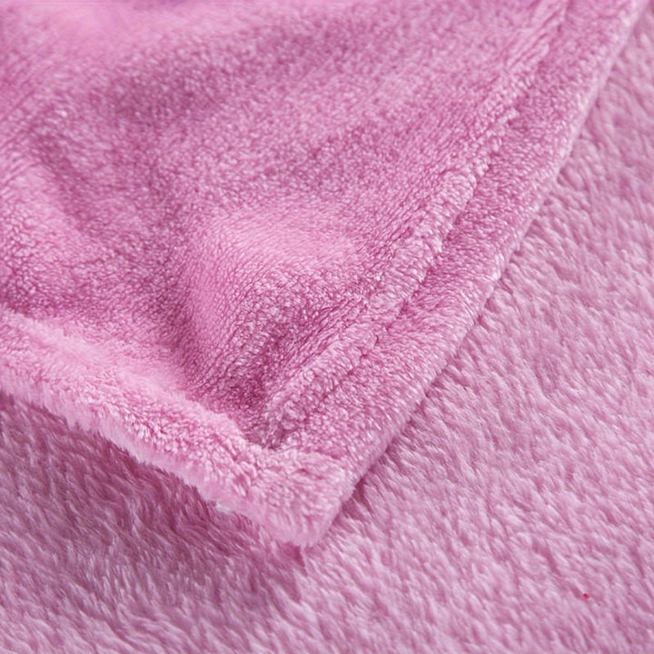 LuxeSoft – Premium Flannel Fleece Blanket for Ultimate Comfort Bowlift
