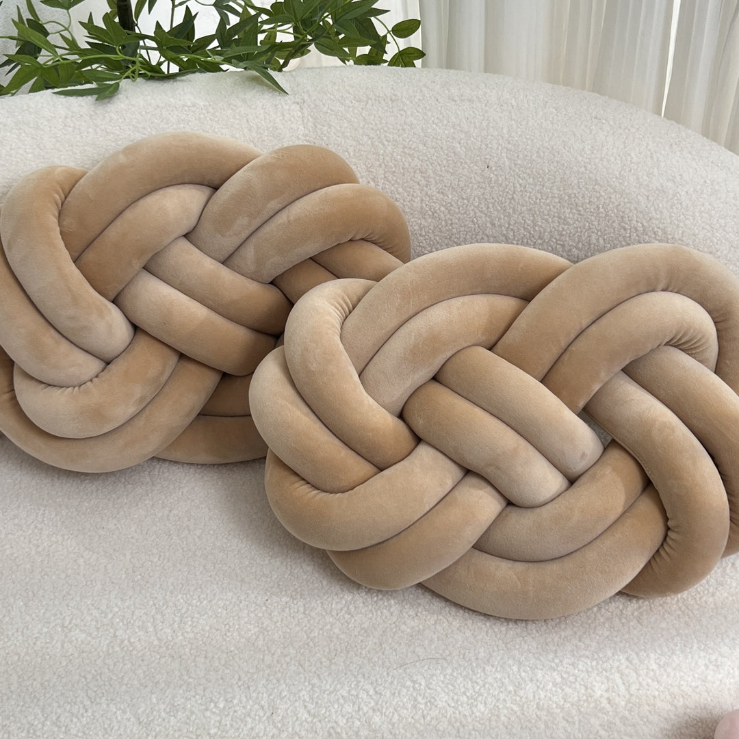CozyPlush Set with 2 Plush Decorative Pillows – Soft Elegance for Your Home Bowlift