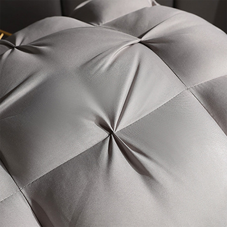 Ergonomic neck pillow with 3D quilting | Bowlift