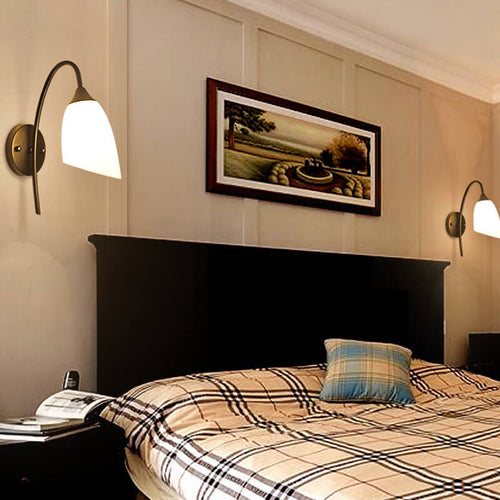 GloeiGlow – Modern Clock-Shaped Wall Lamp with Adjustable Arm Bowlift