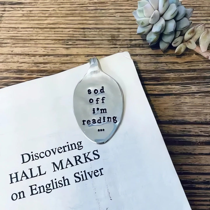 BowLift | Funny Spoon Bookmark -the perfect gift for a bookworm