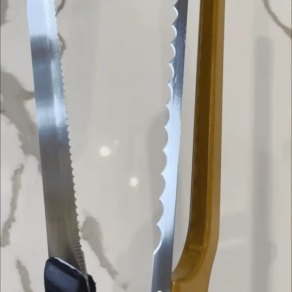 BowLift | Wooden Baguette Cutting Saw