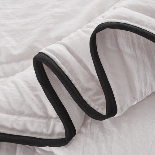 Lightweight Summer Cool Comforter Ultra Cozy Soft Blanket | Bowlift