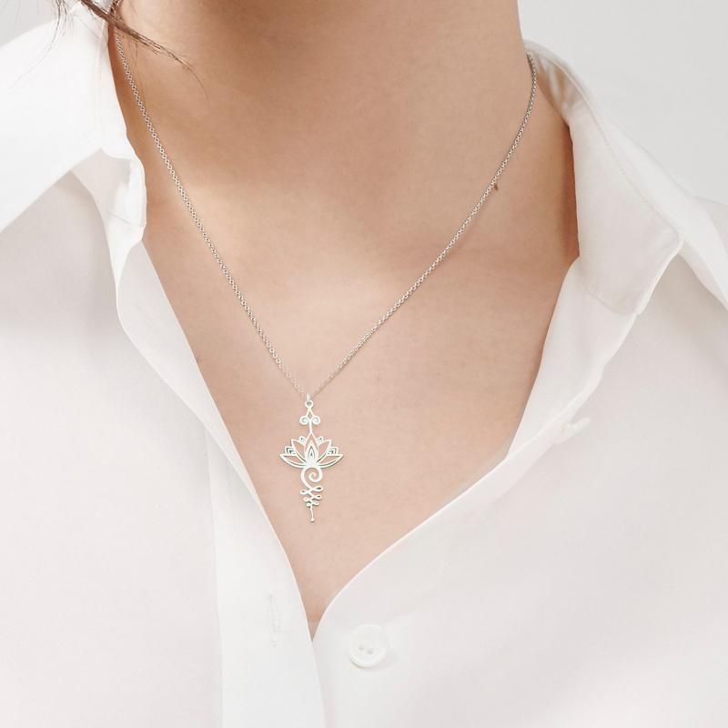 BowLift | Stylish Lotus Necklace