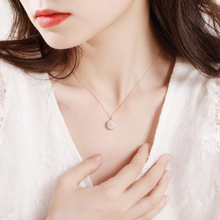 BowLift | Rotatable Sunflower Necklace
